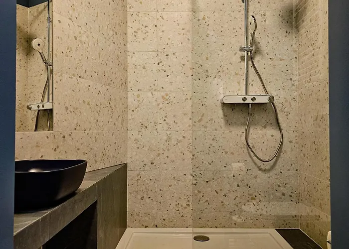 Art In Old Town Apartment