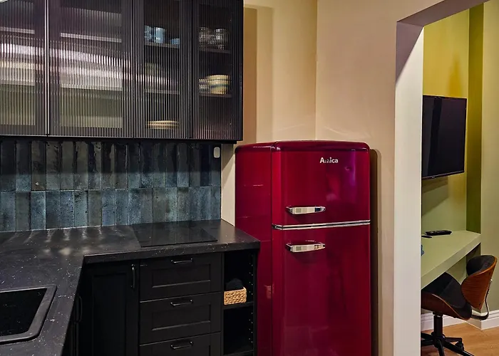 Apartment Art In Old Town *